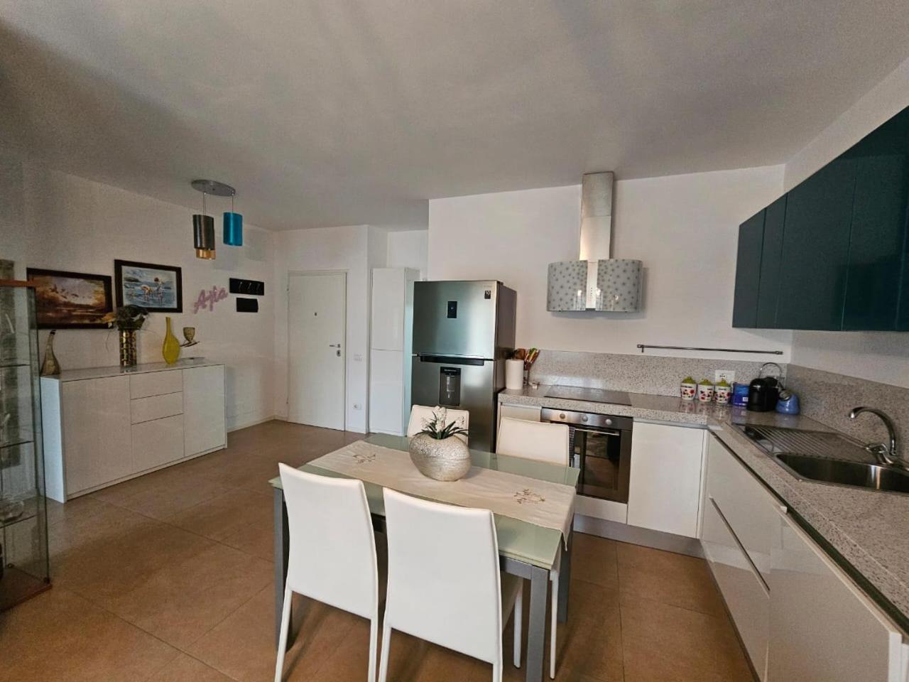 Sea&Sun&Sand Cosy Apartment In Durres Bagian luar foto